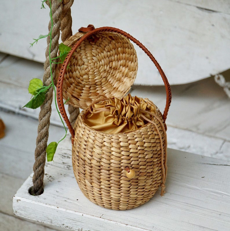 water hyacinth handbag